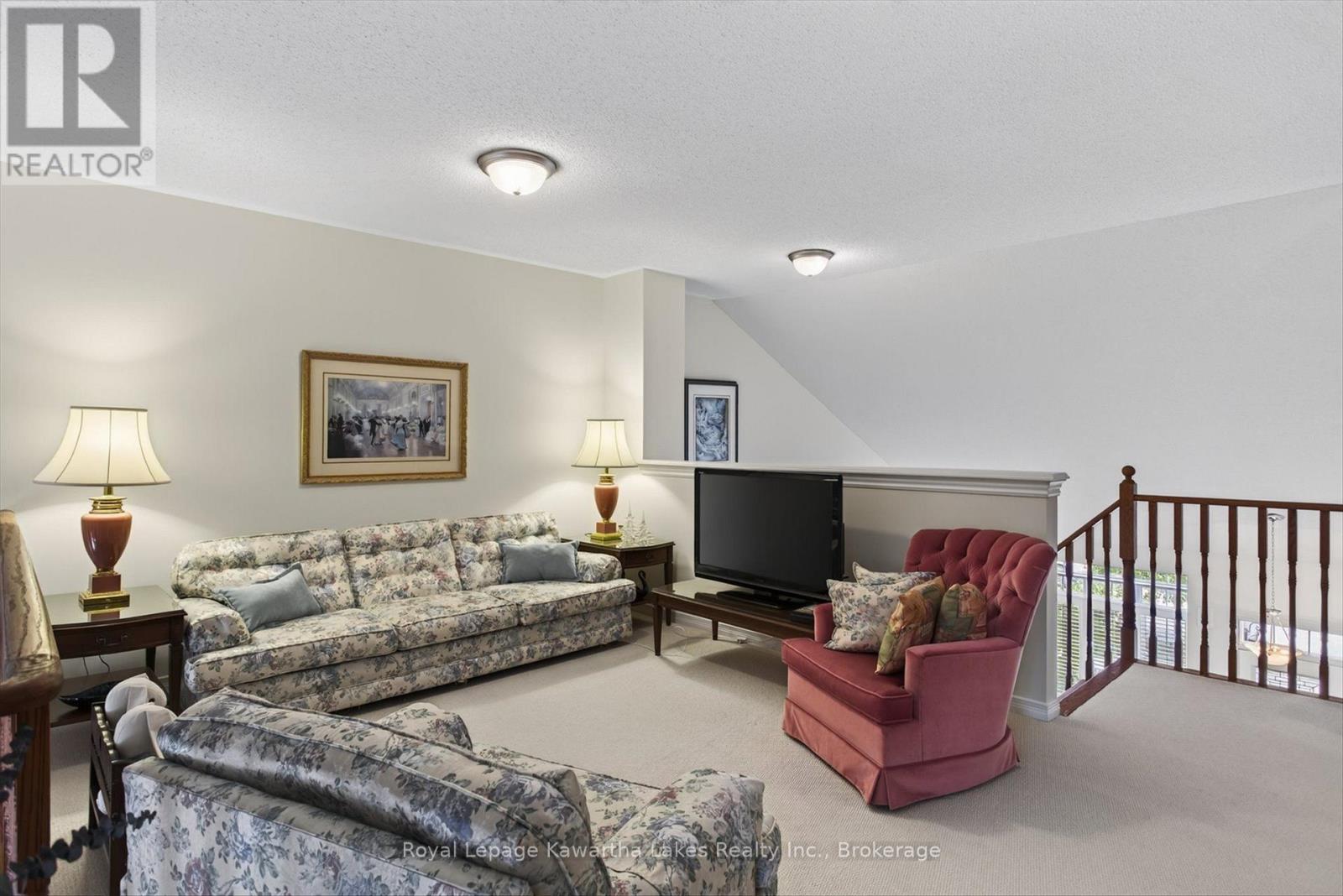 42 DEACON CRESCENT - Image 25
