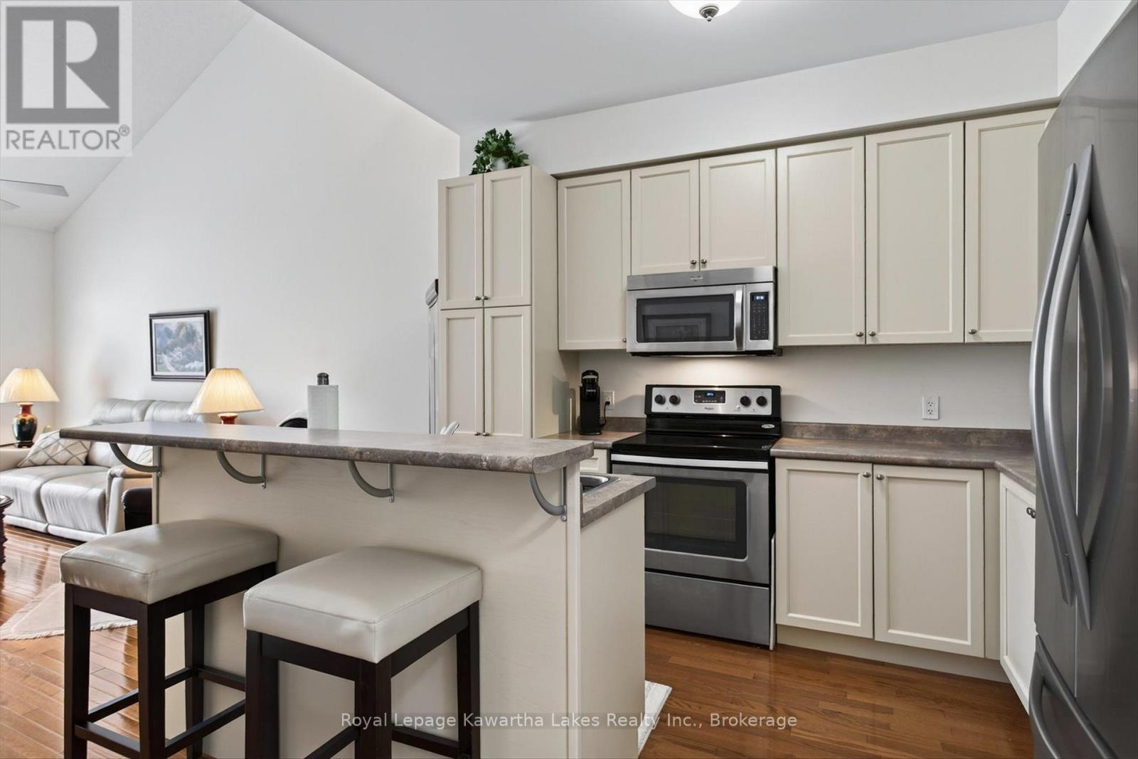 42 DEACON CRESCENT - Image 7