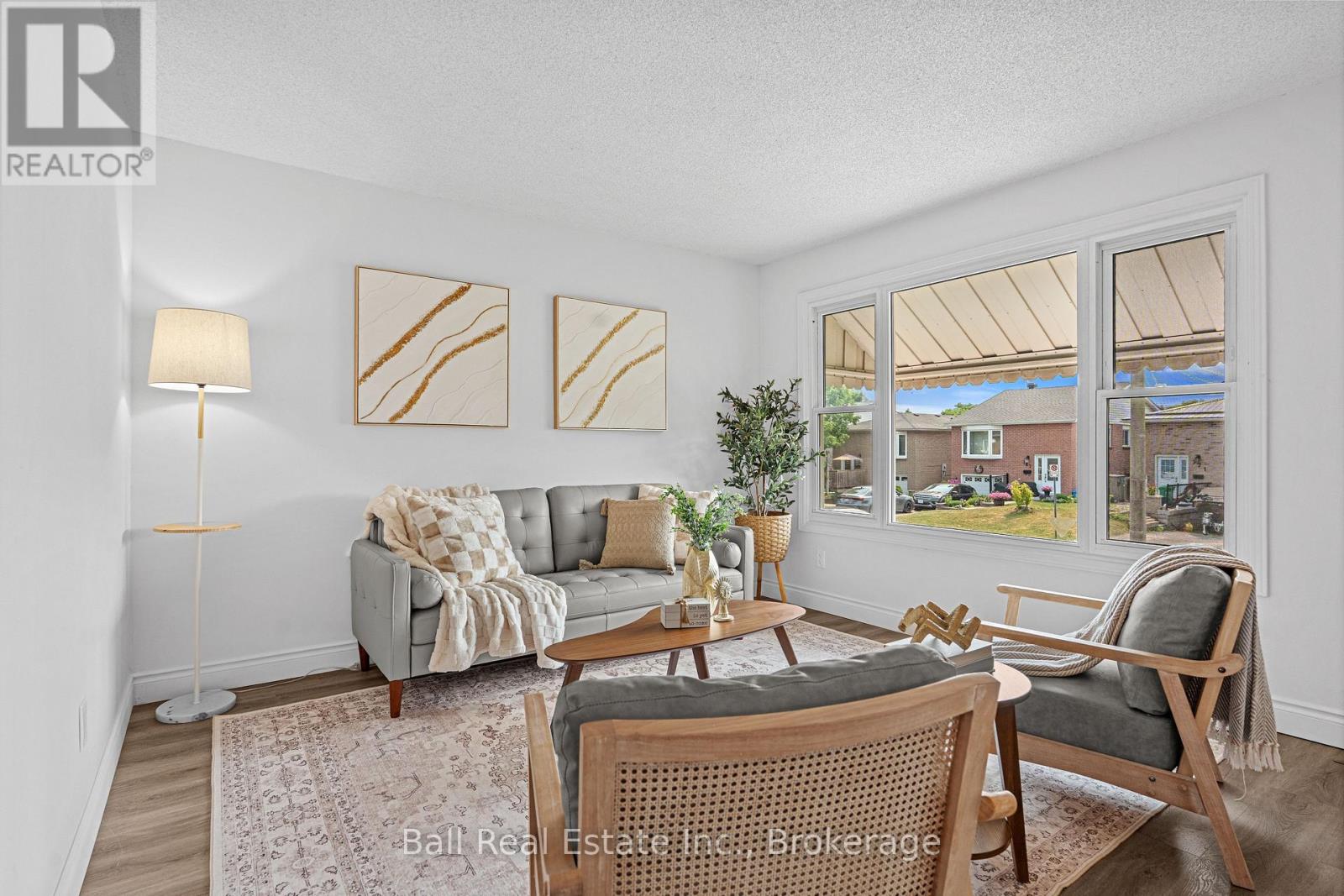 774 MOUNTAIN ASH ROAD - 10
