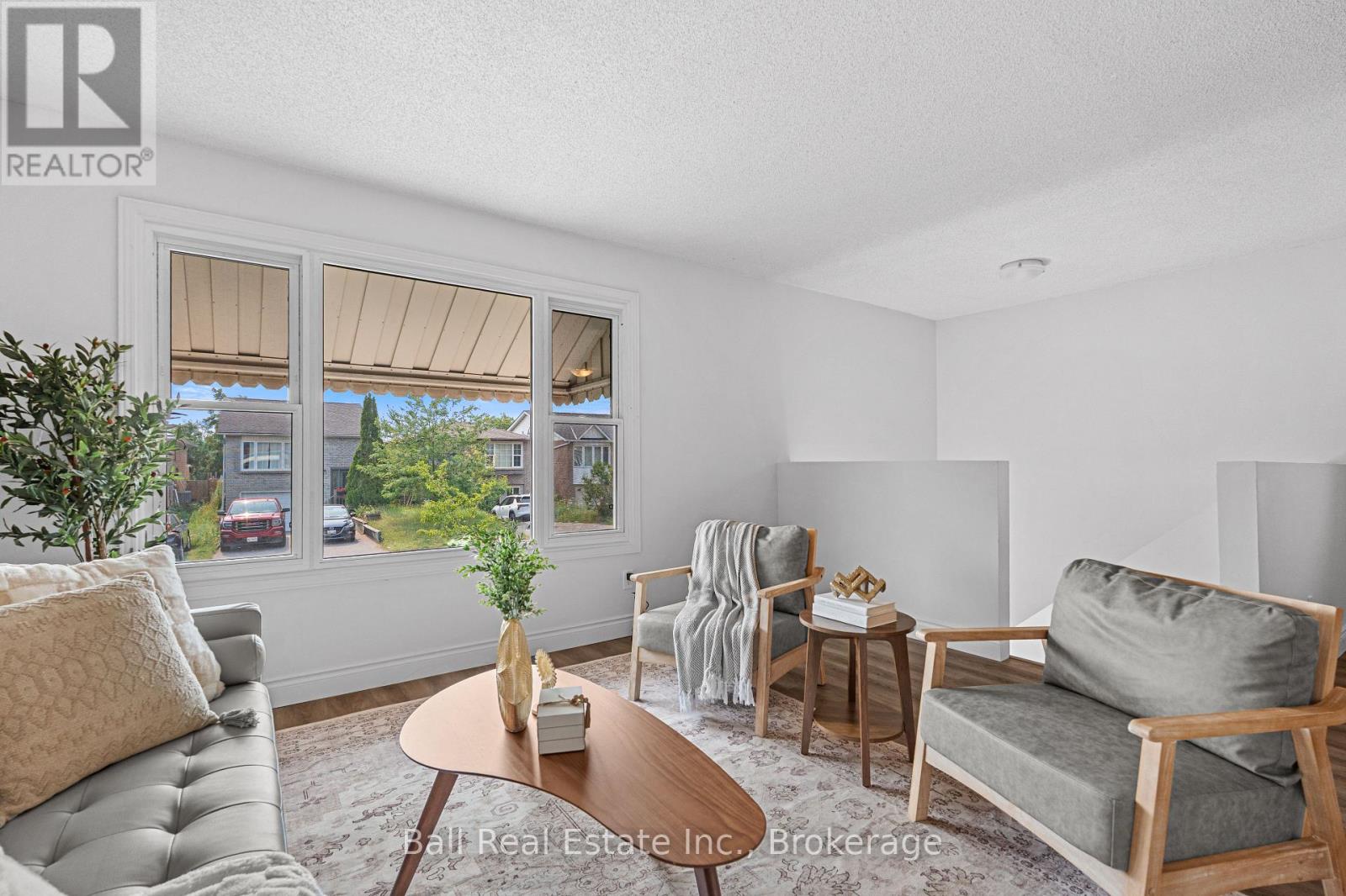 774 MOUNTAIN ASH ROAD - 13