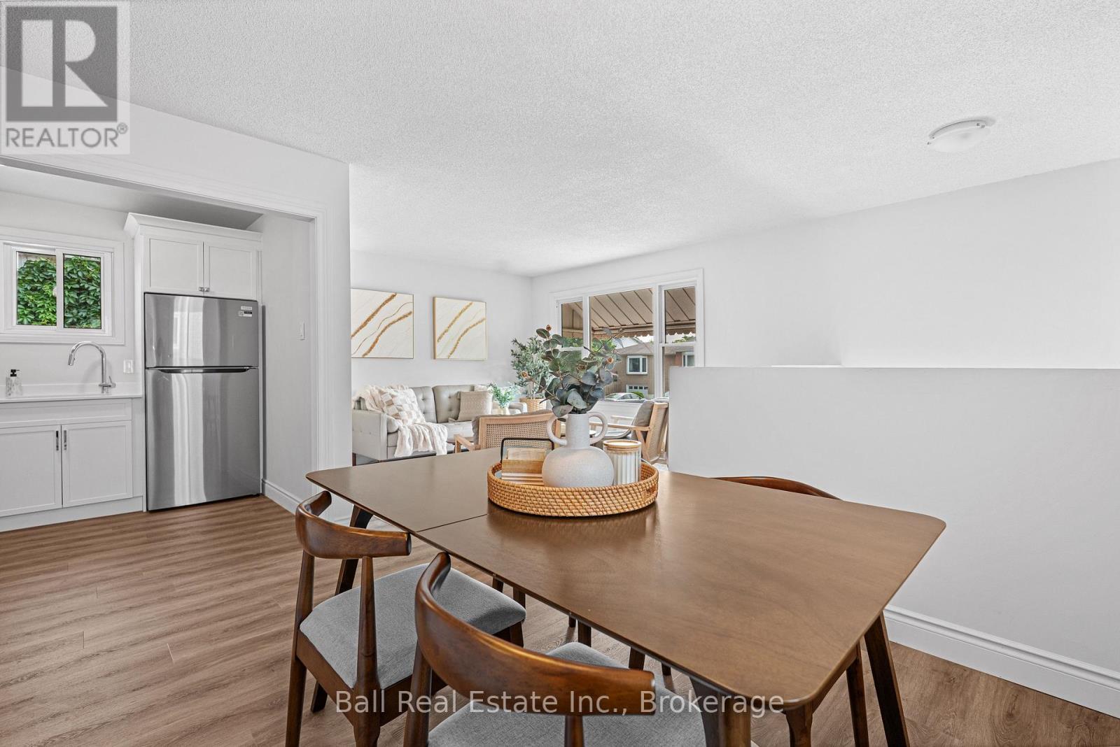 774 MOUNTAIN ASH ROAD - 17