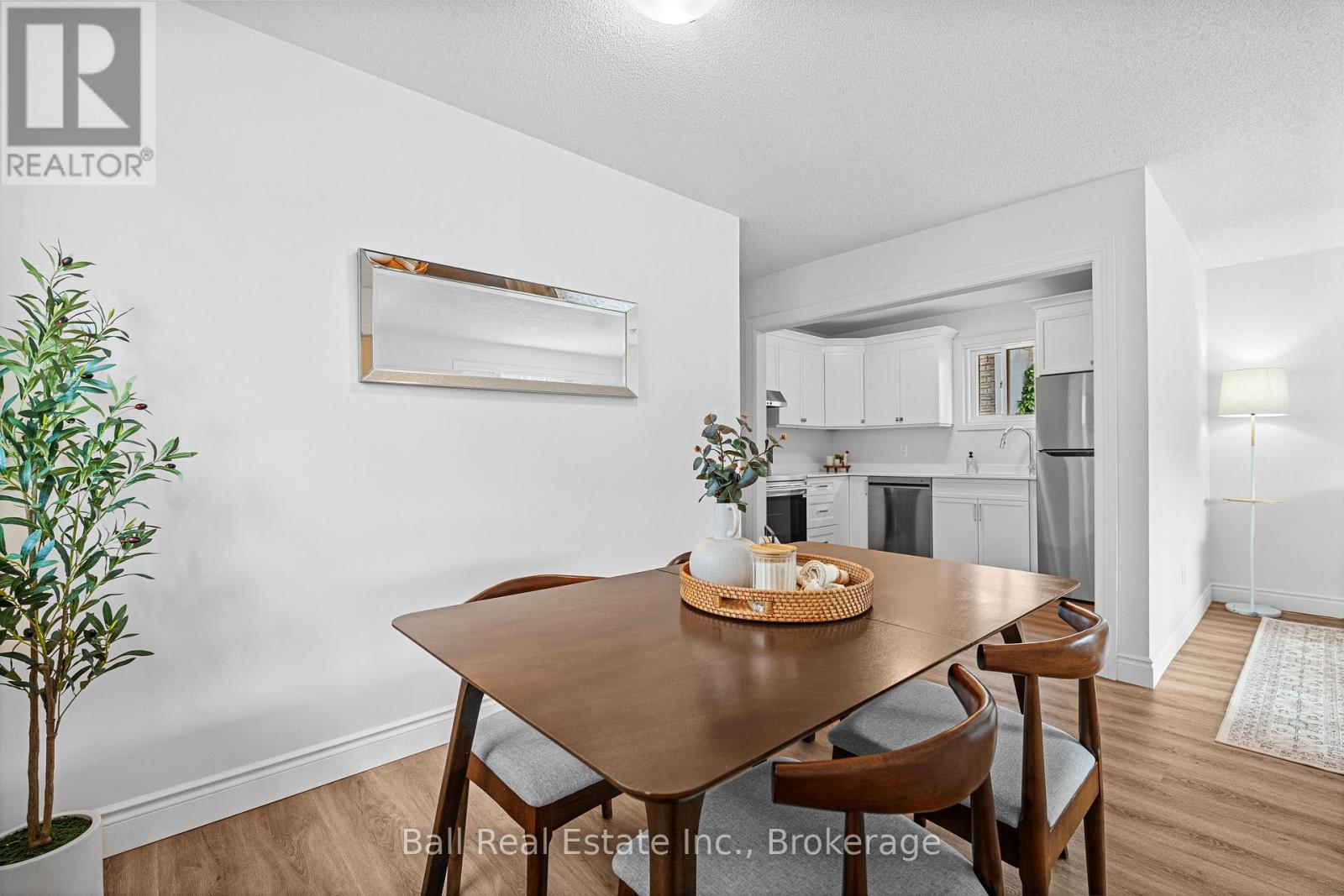 774 MOUNTAIN ASH ROAD - 18