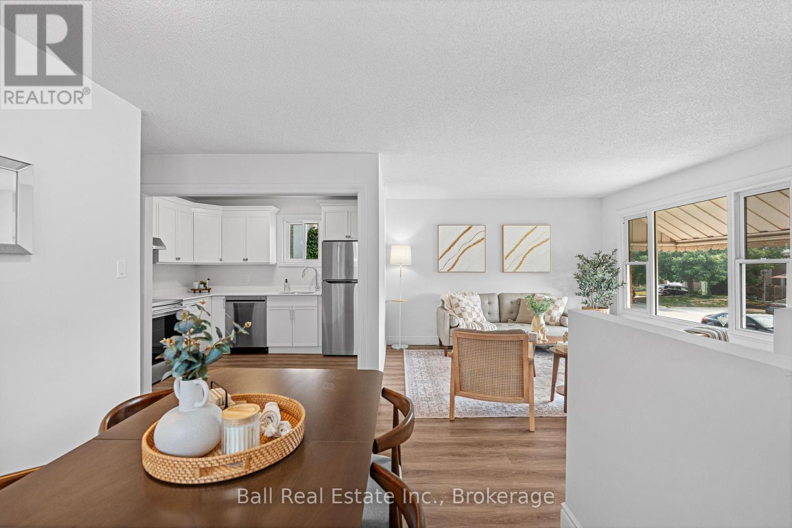 774 MOUNTAIN ASH ROAD - 19