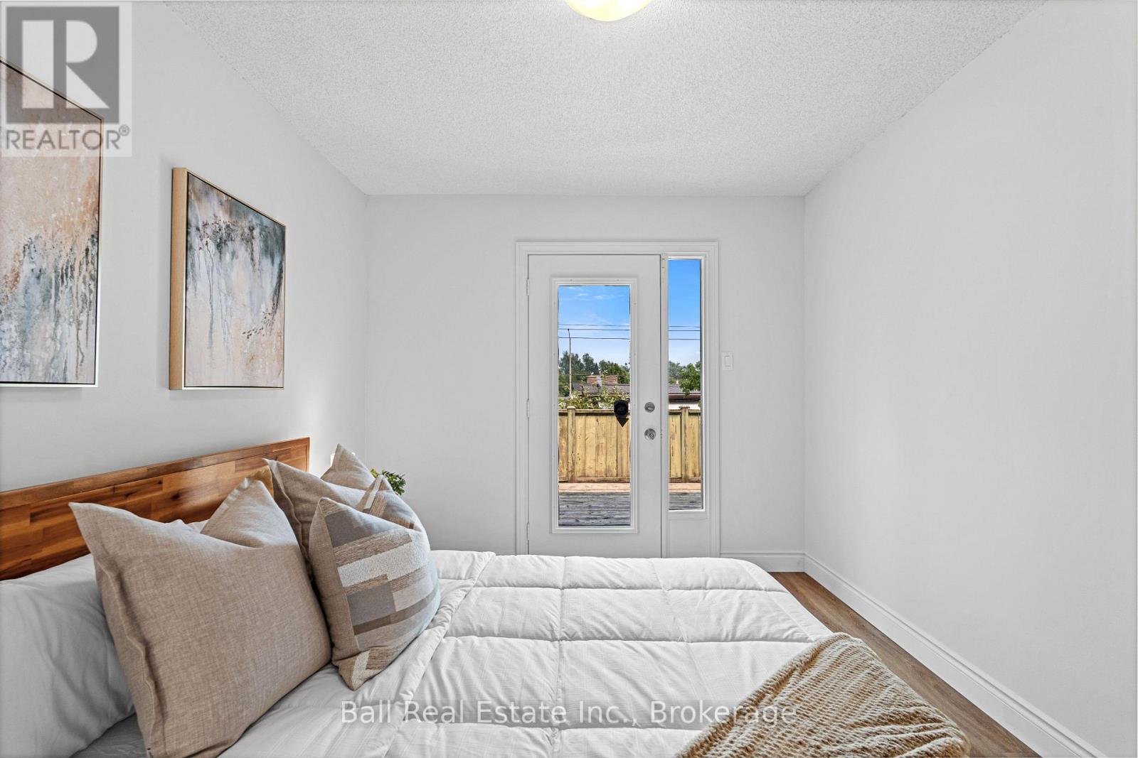 774 MOUNTAIN ASH ROAD - 26