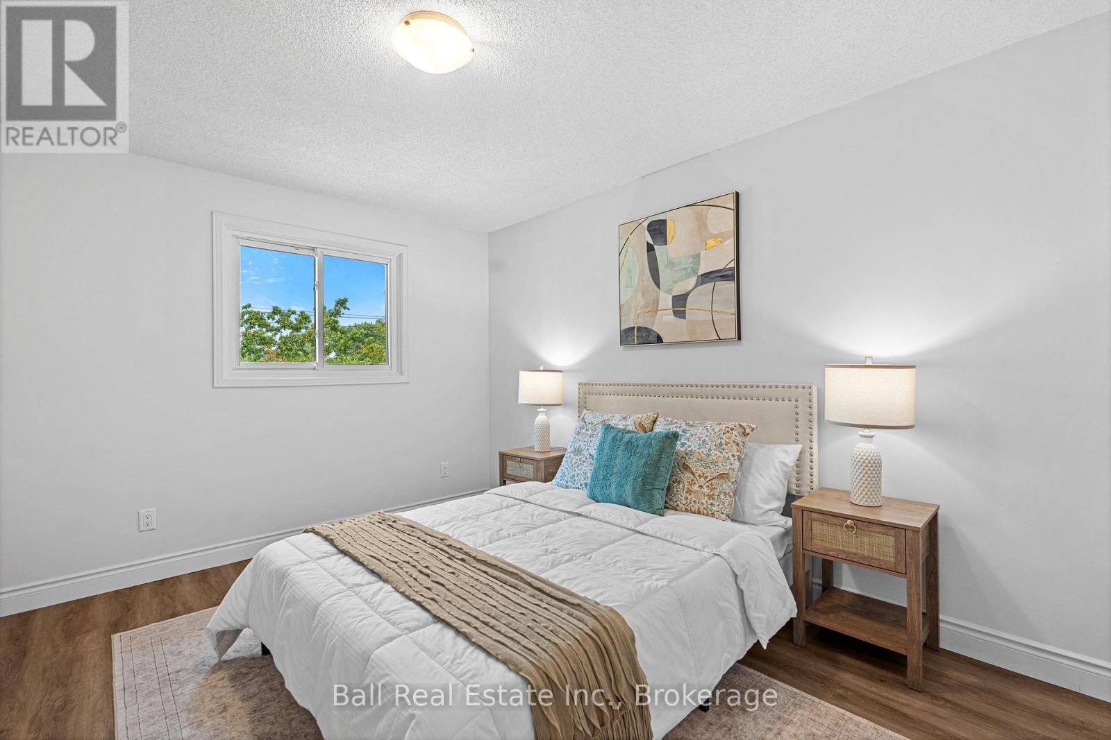 774 MOUNTAIN ASH ROAD - 27