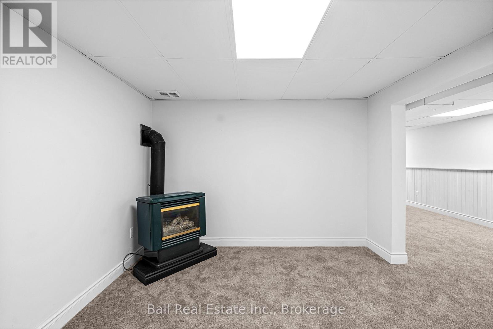 774 MOUNTAIN ASH ROAD - 36