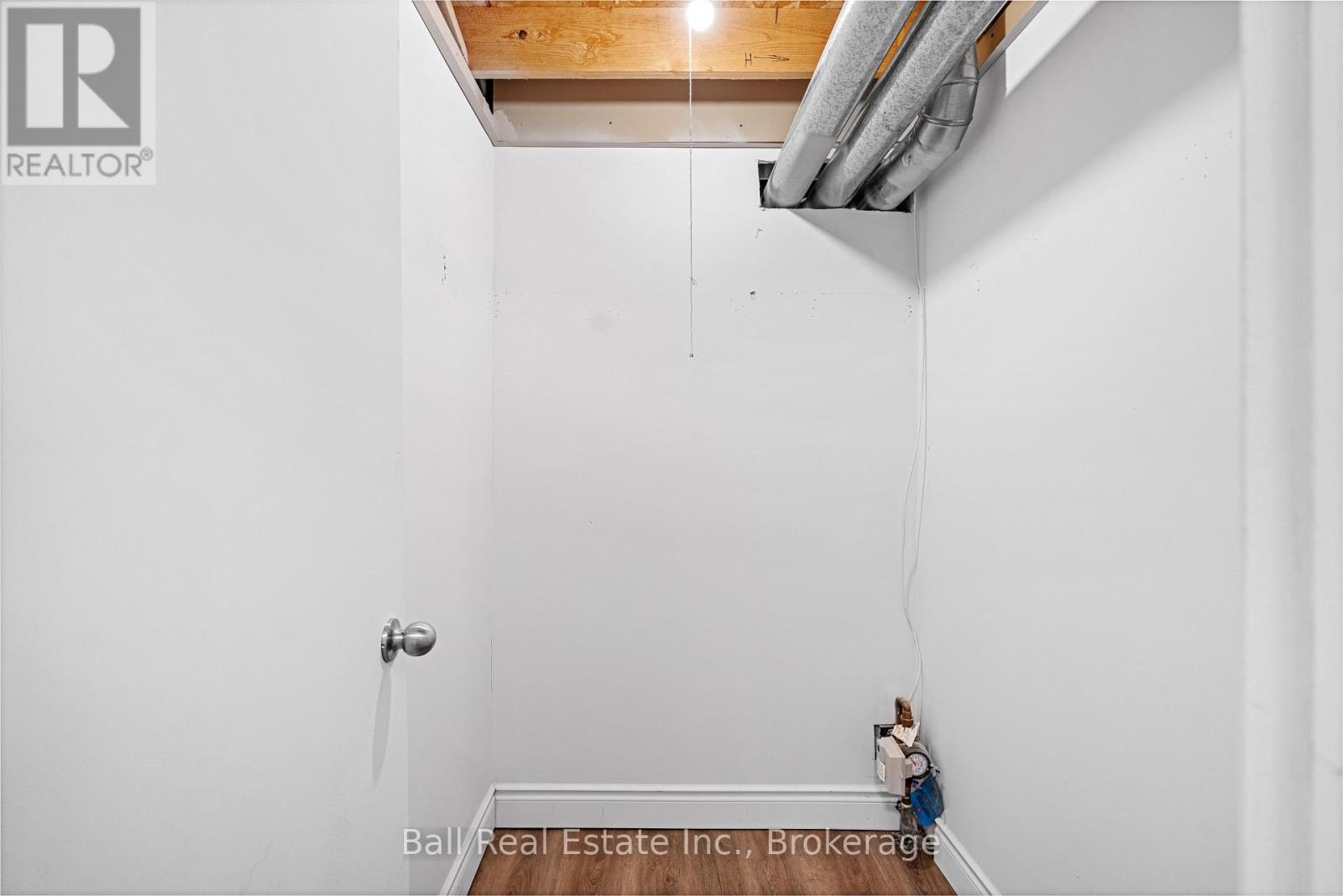 774 MOUNTAIN ASH ROAD - 40