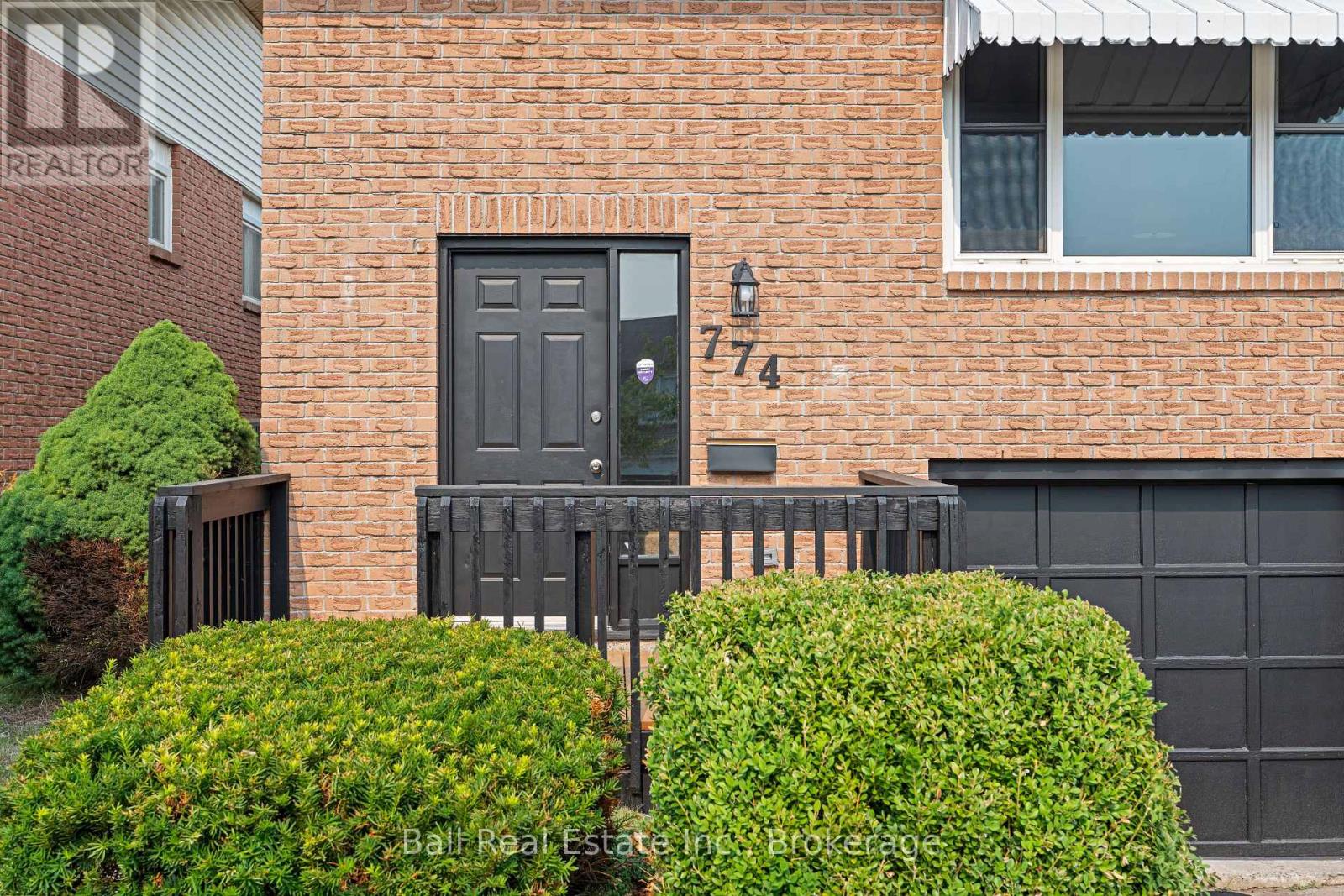 774 MOUNTAIN ASH ROAD - 7