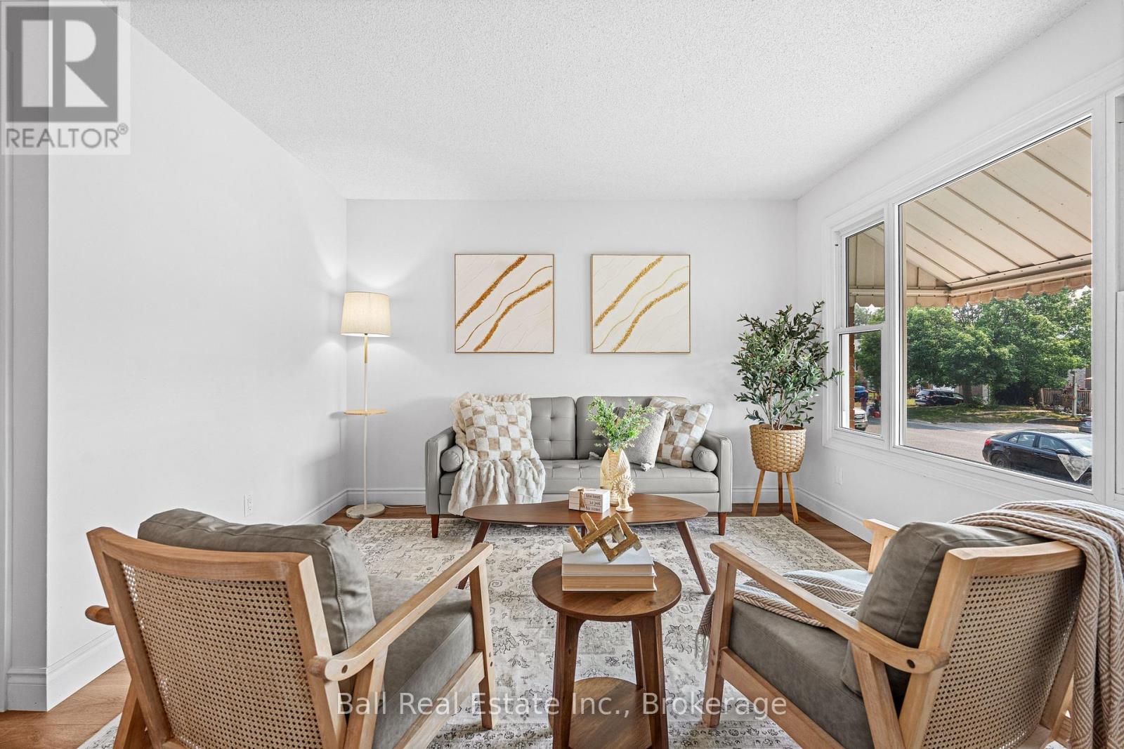 774 MOUNTAIN ASH ROAD - 9