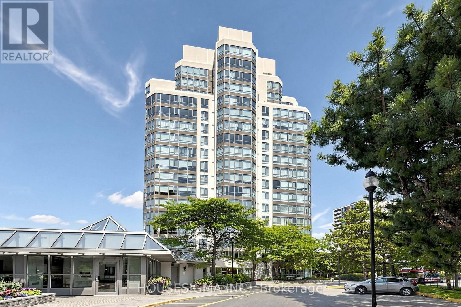 #401 3231 EGLINTON AVENUE E - 1