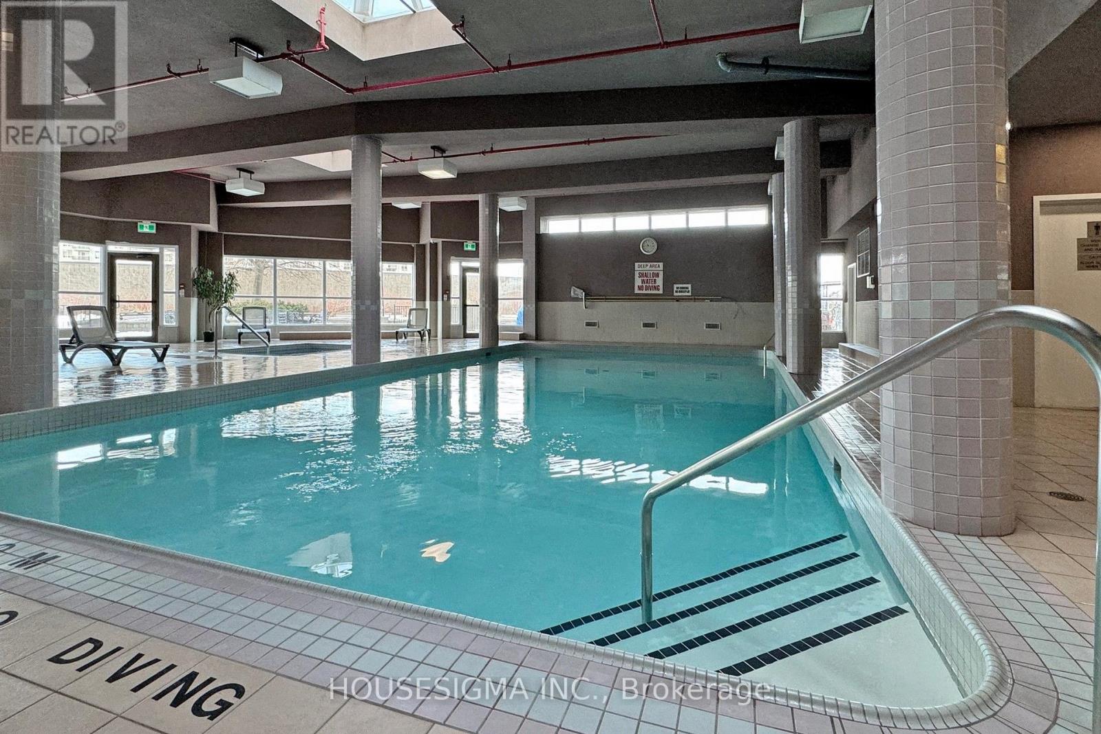 #401 3231 EGLINTON AVENUE E - 18
