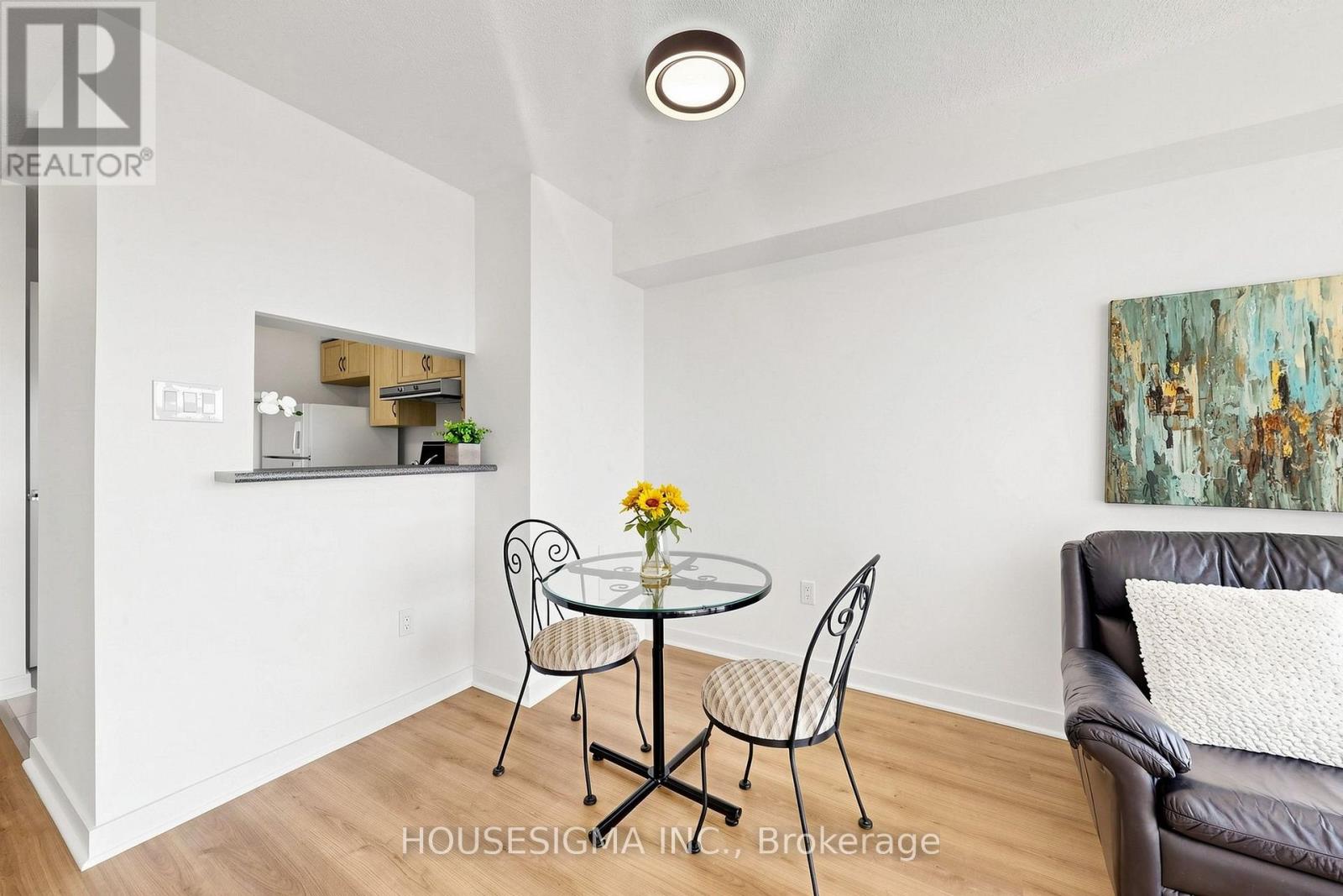 #401 3231 EGLINTON AVENUE E - Image 8
