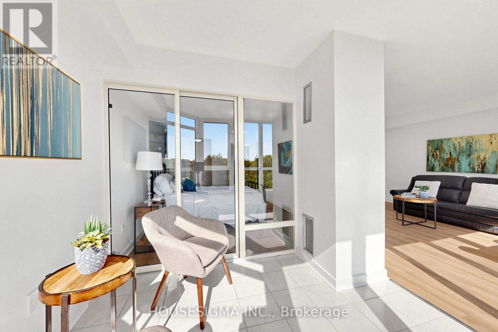 #401 3231 EGLINTON AVENUE E - Image 9
