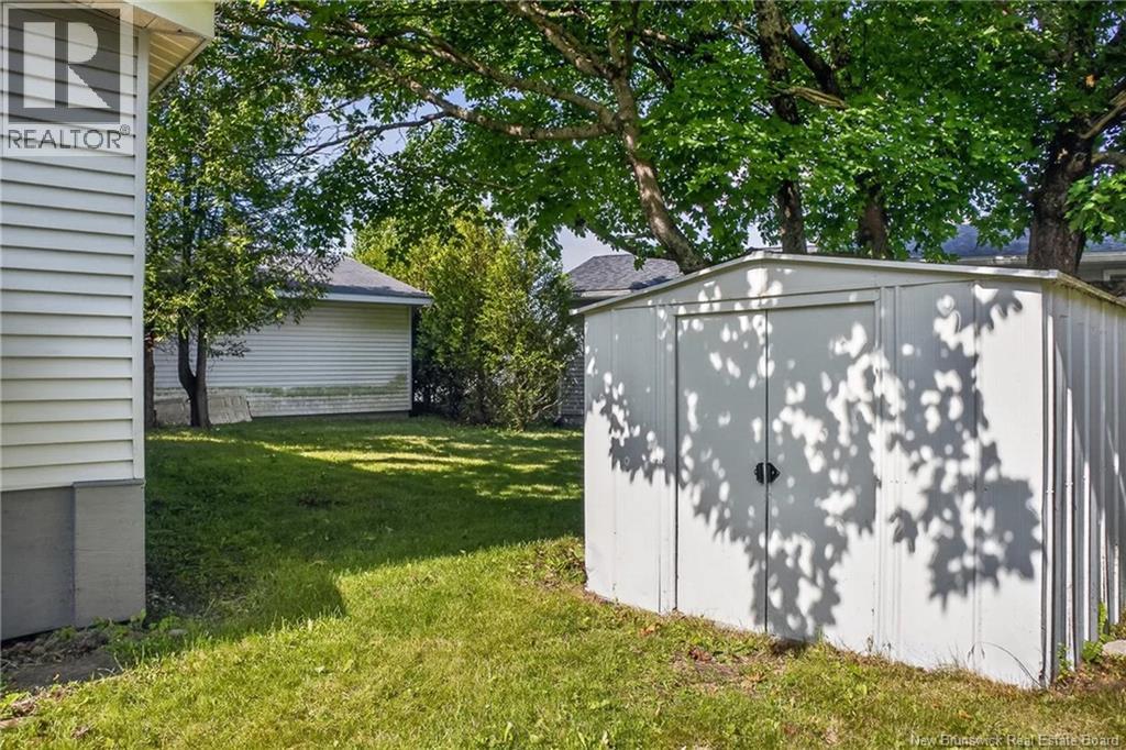 628 Sand Cove Road - Image 32