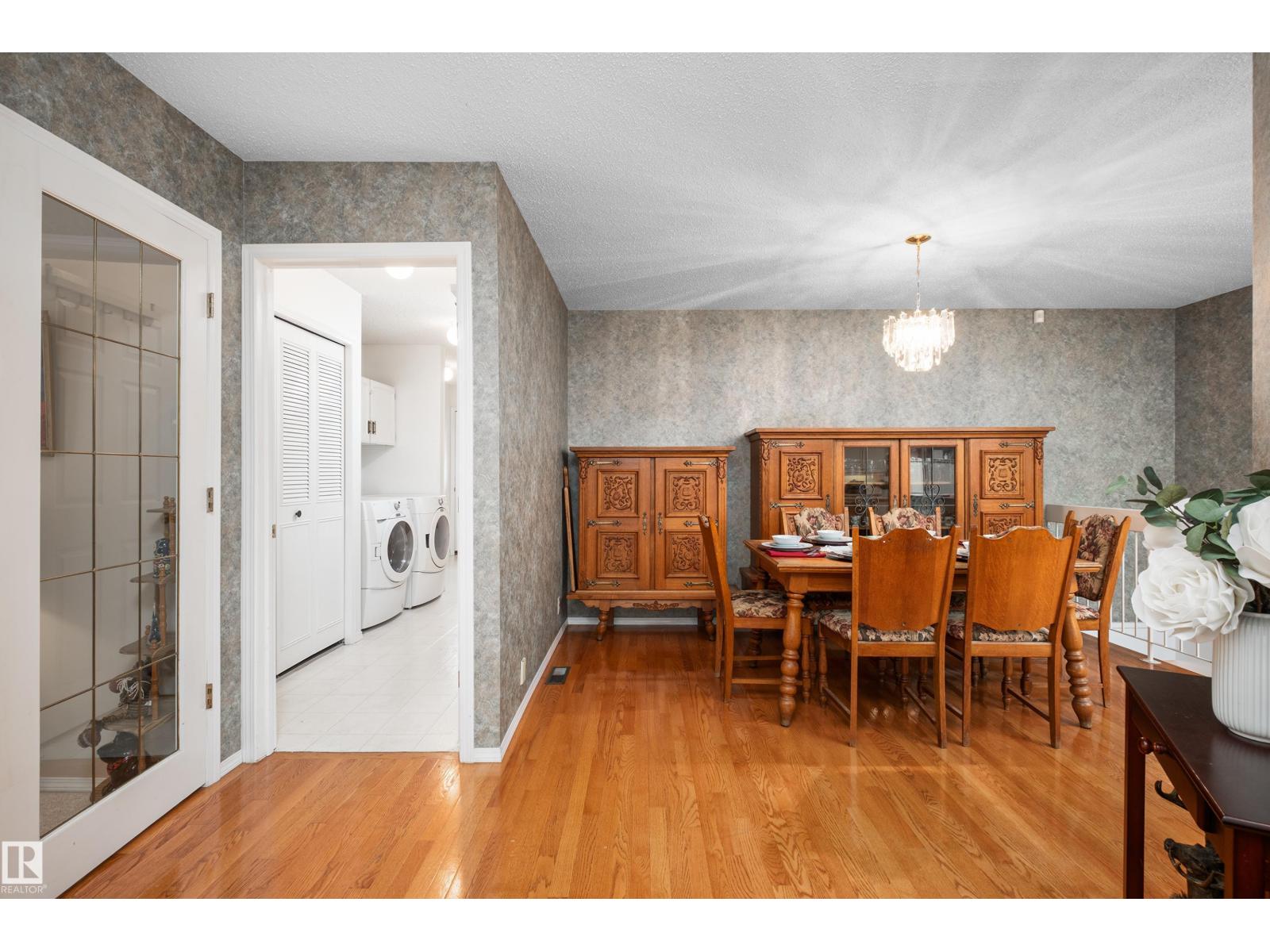 2408 115 ST NW - 10