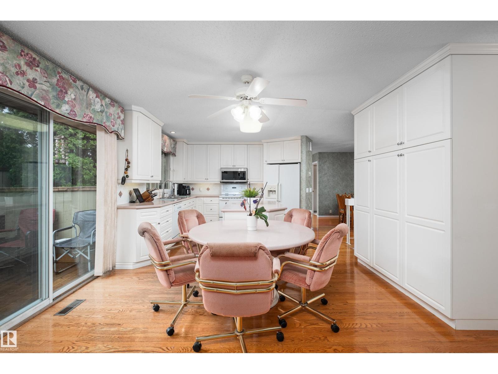 2408 115 ST NW - 19