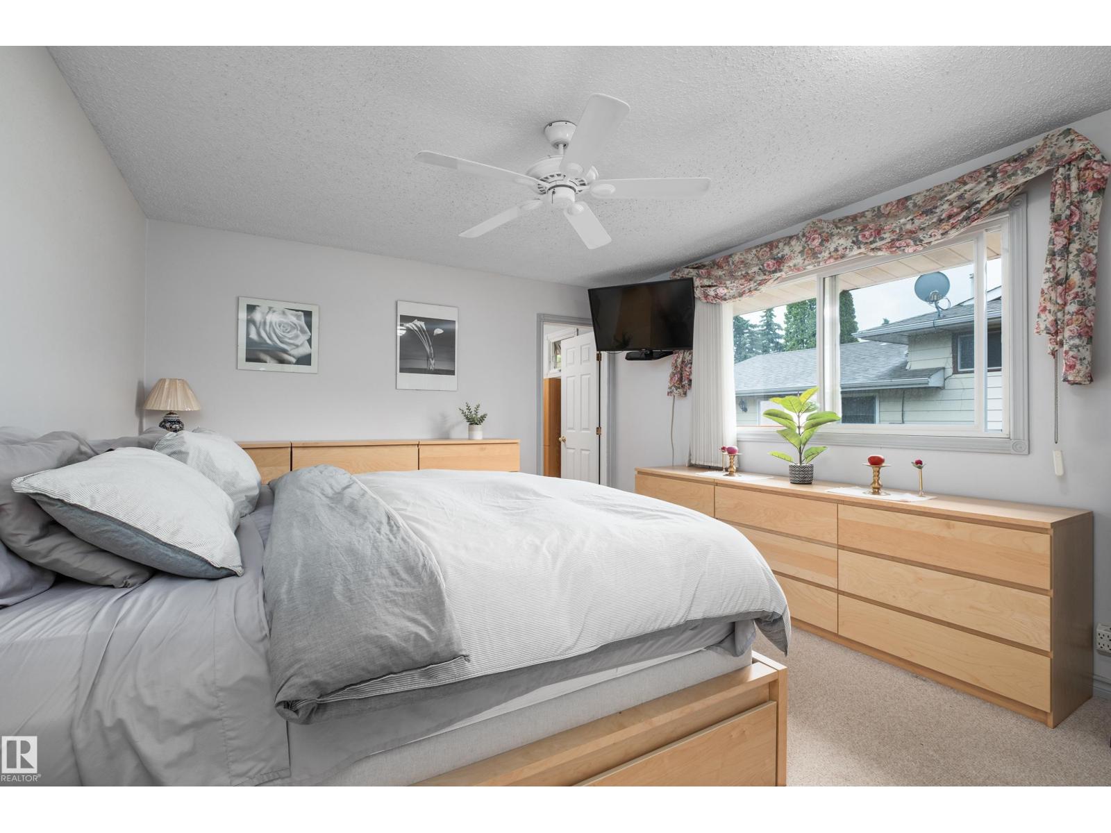 2408 115 ST NW - 24