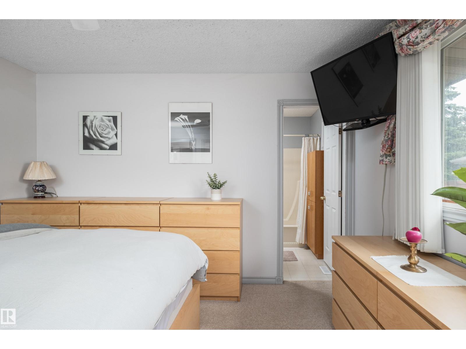2408 115 ST NW - 25