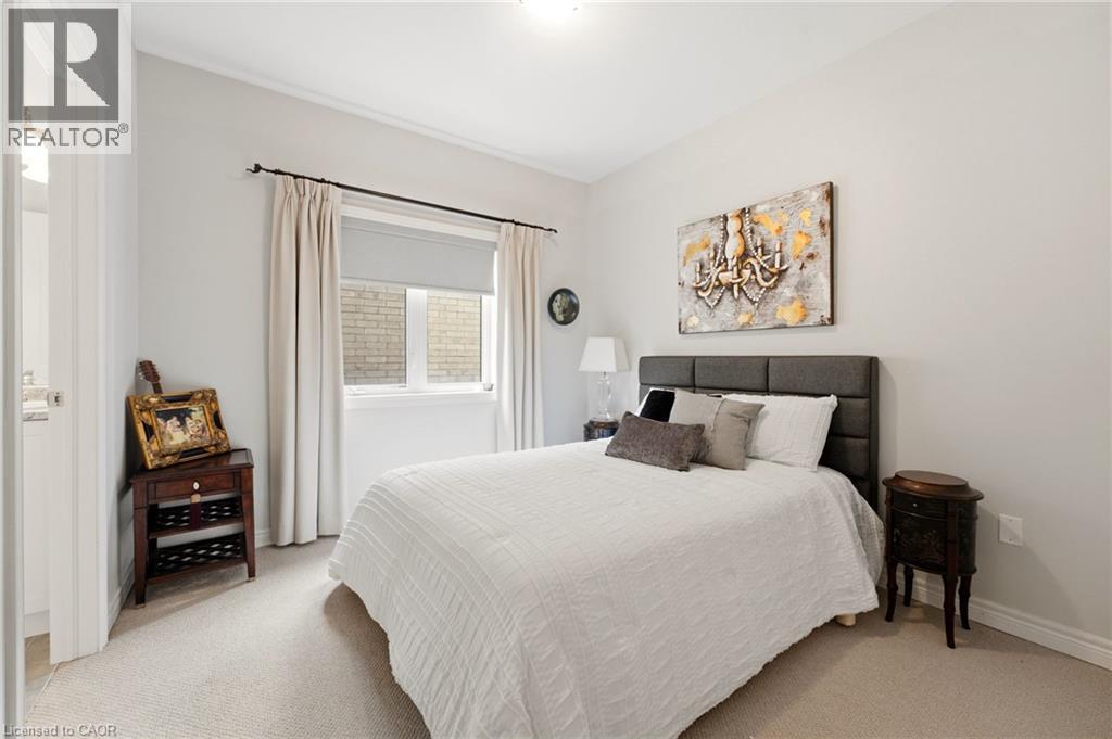 11 MORRISON Drive - 19
