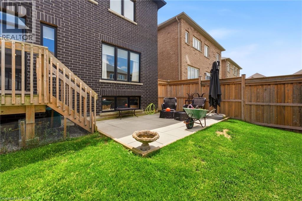 11 MORRISON Drive - Image 28