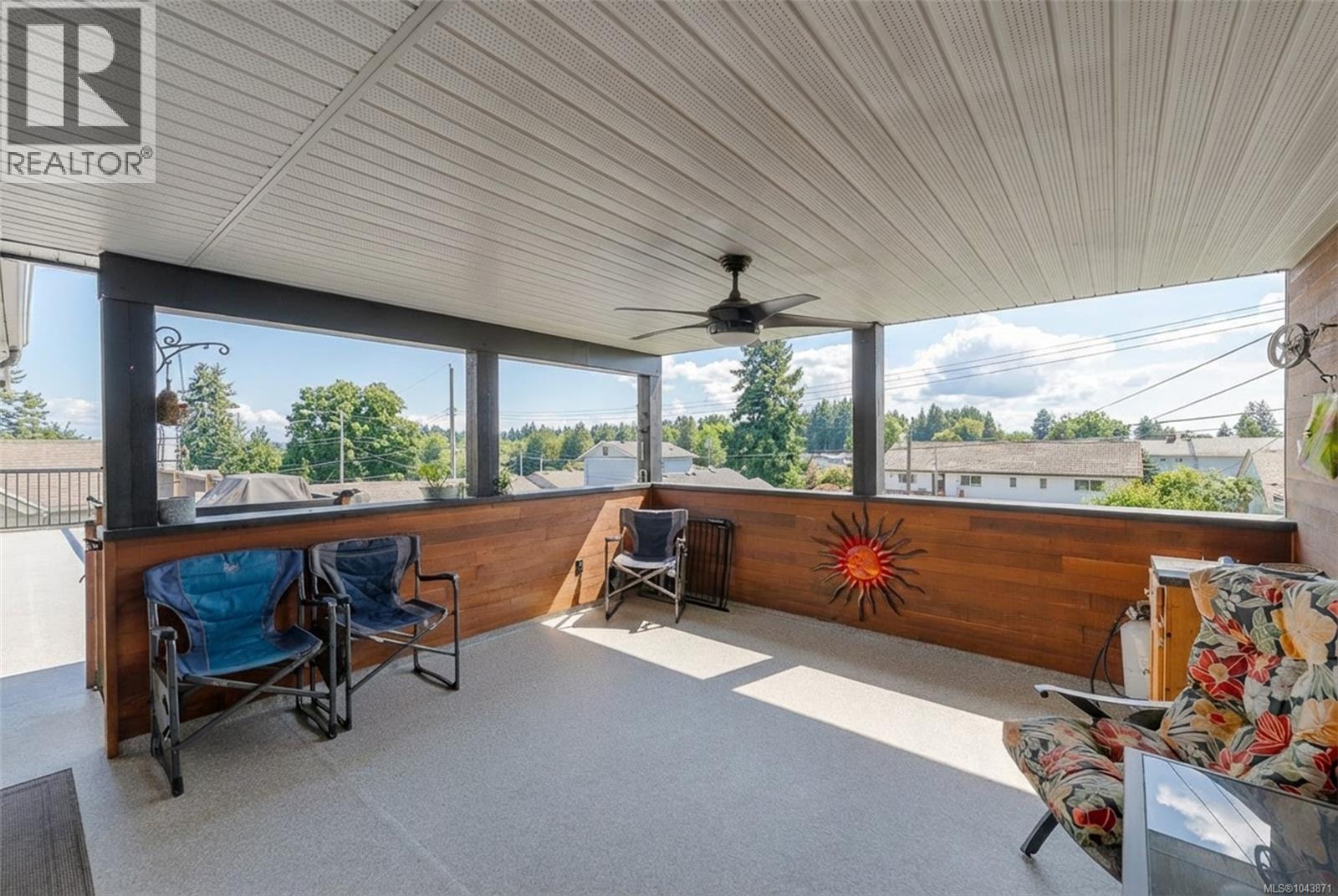 3055 9th Ave - 23