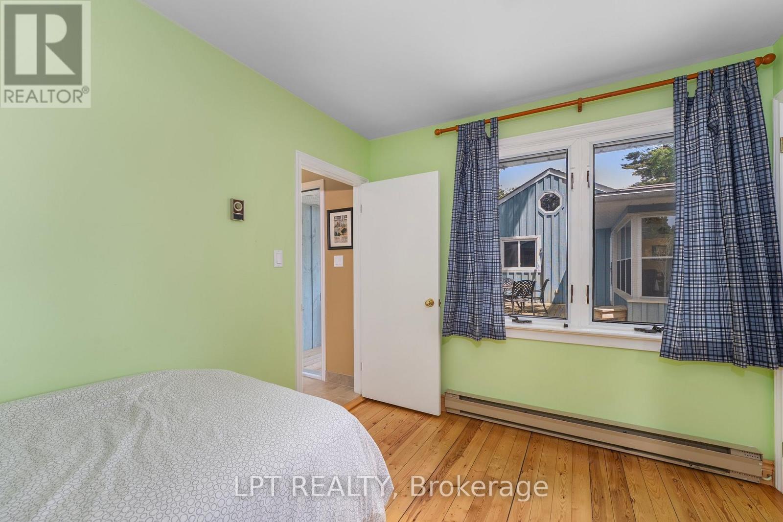 101 HEDGE ROAD - 34