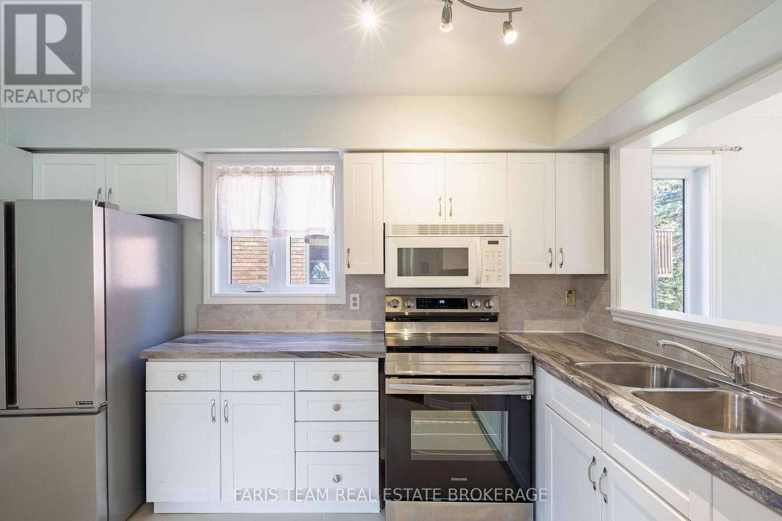 93 RIVERVIEW ROAD - 5