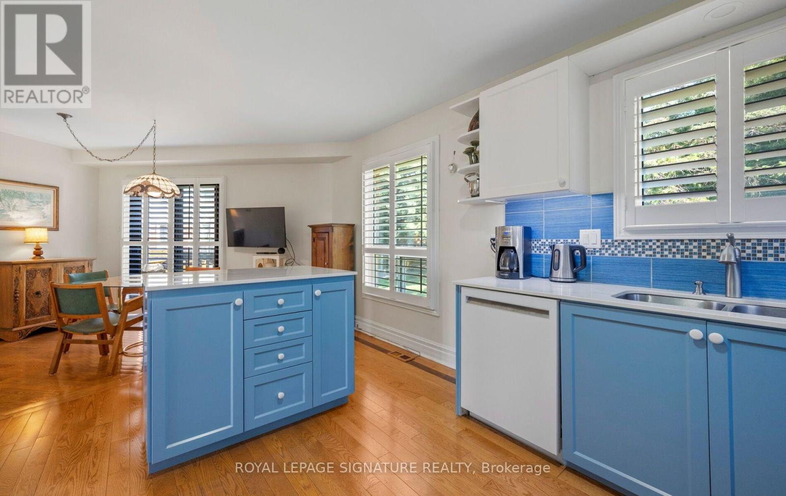 412 BUTLER COURT - 12
