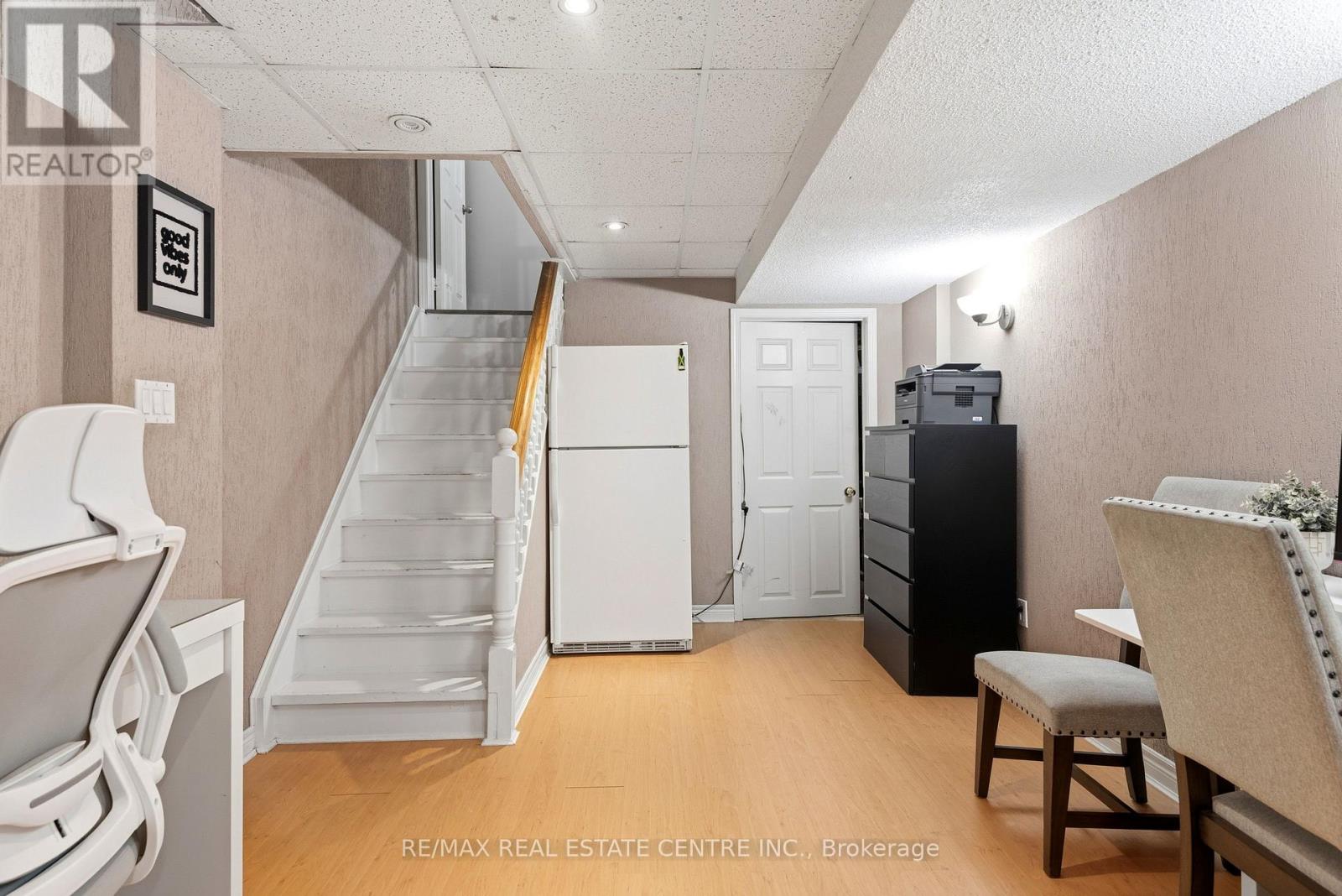 173 MONTE CARLO DRIVE - 12
