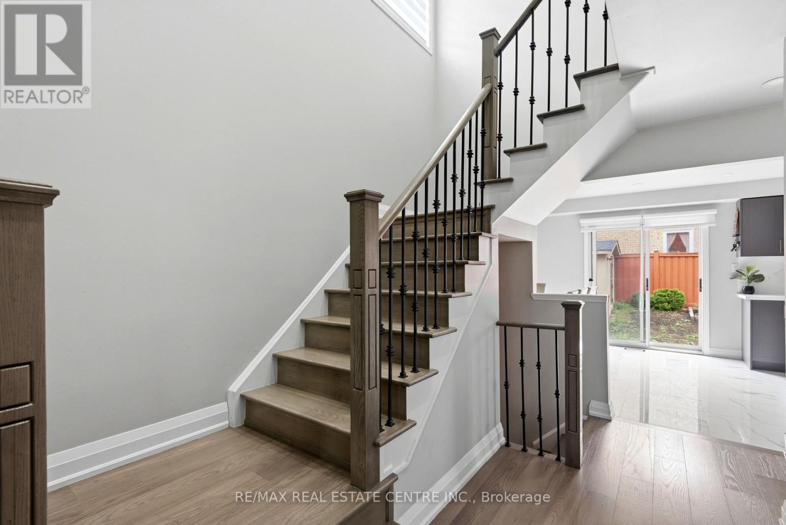173 MONTE CARLO DRIVE - 33