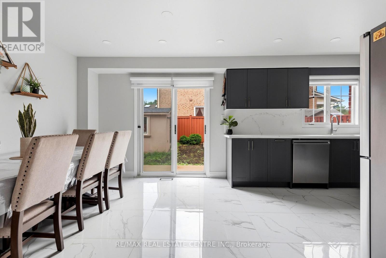 173 MONTE CARLO DRIVE - 34
