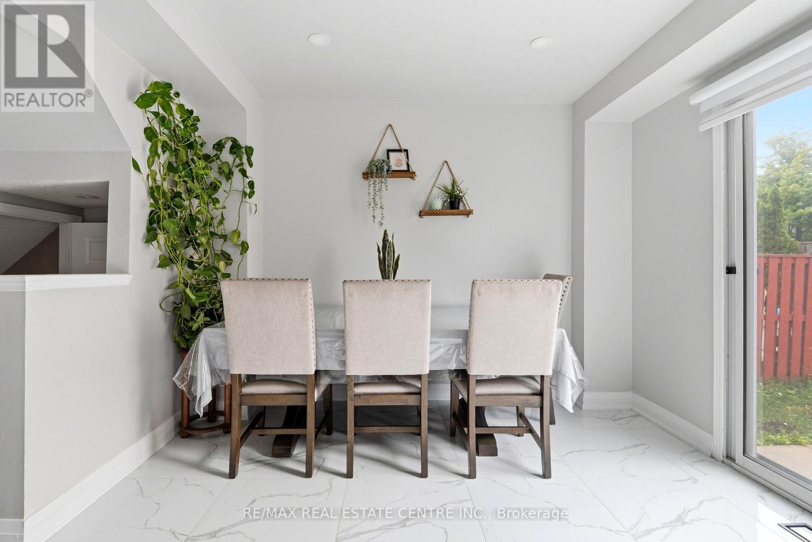 173 MONTE CARLO DRIVE - 35
