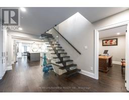 25 Whispering Pine Trail, Aurora, ON L4G5C7 Photo 16