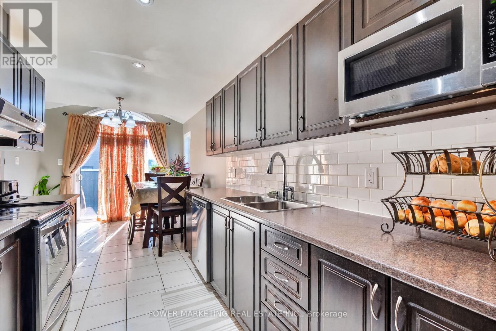 171 LERTA WAY - 14