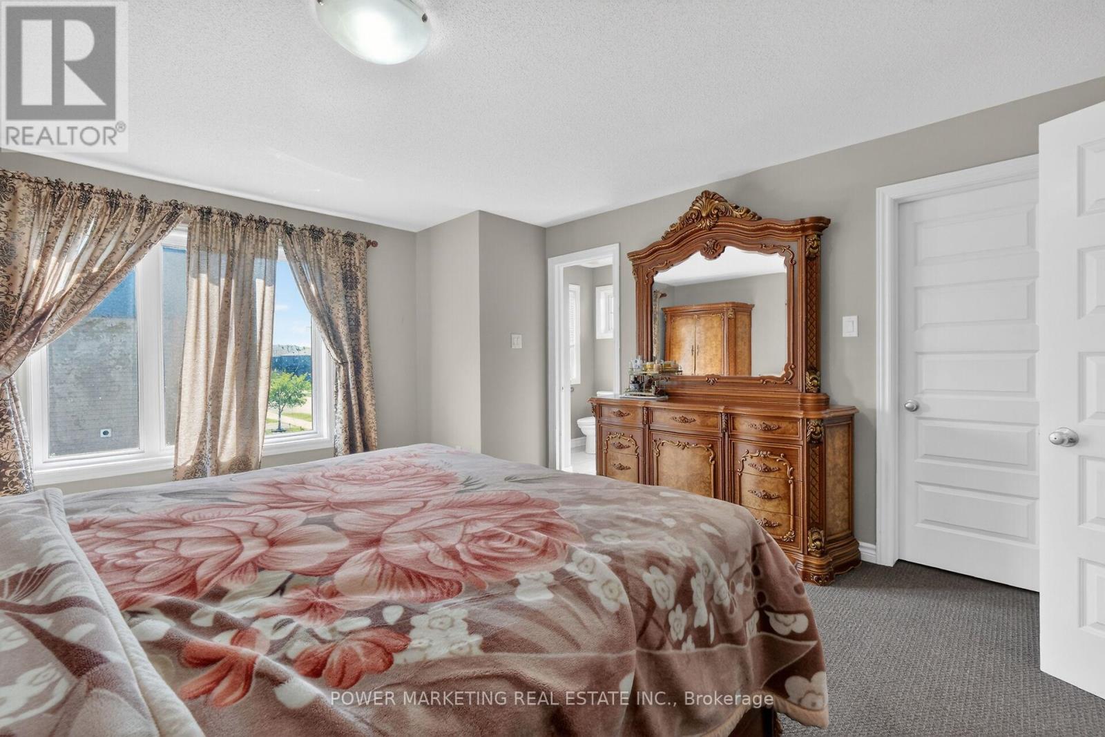 171 LERTA WAY - 32