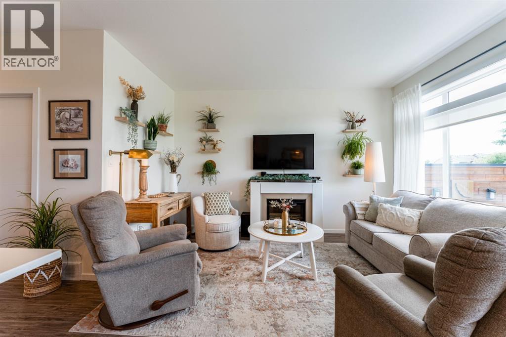 #5 490 Highlands Boulevard W - 11