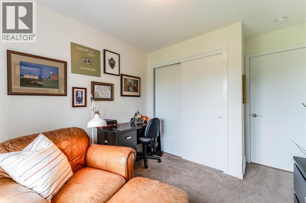#5 490 Highlands Boulevard W - 23
