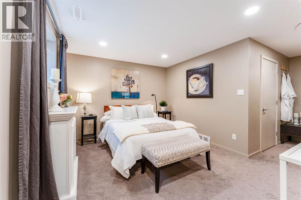 #5 490 Highlands Boulevard W - 34