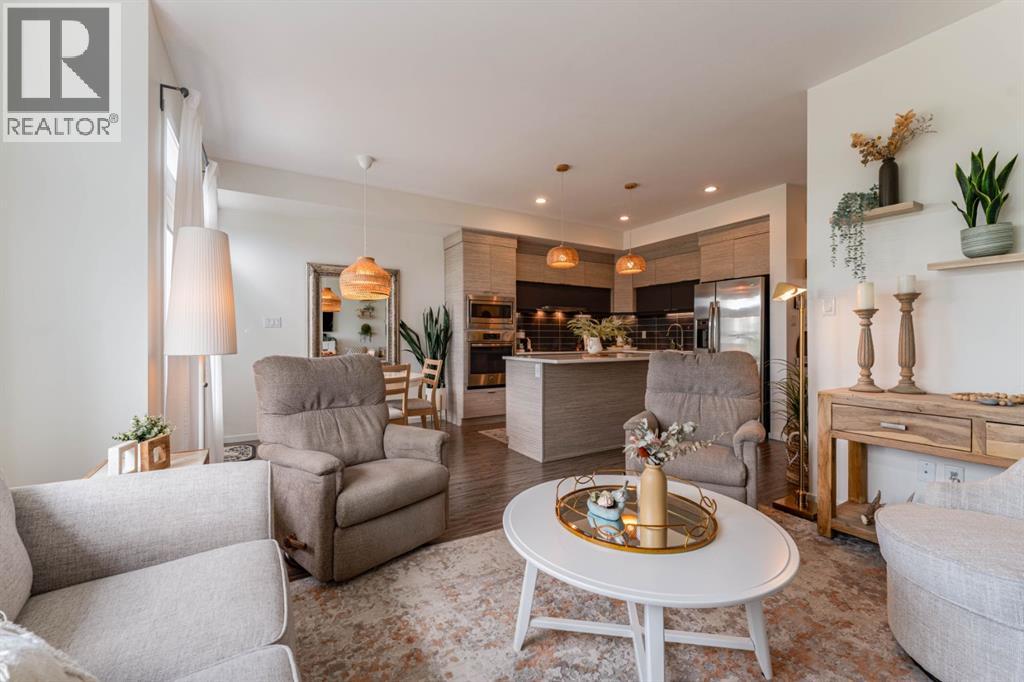 #5 490 Highlands Boulevard W - 5