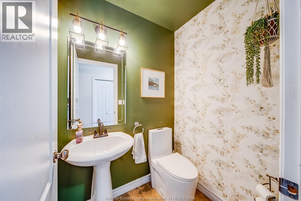 205 WHISPER CREEK CIRCLE - 28