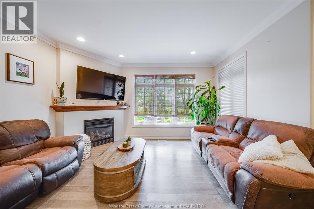 205 WHISPER CREEK CIRCLE - 7