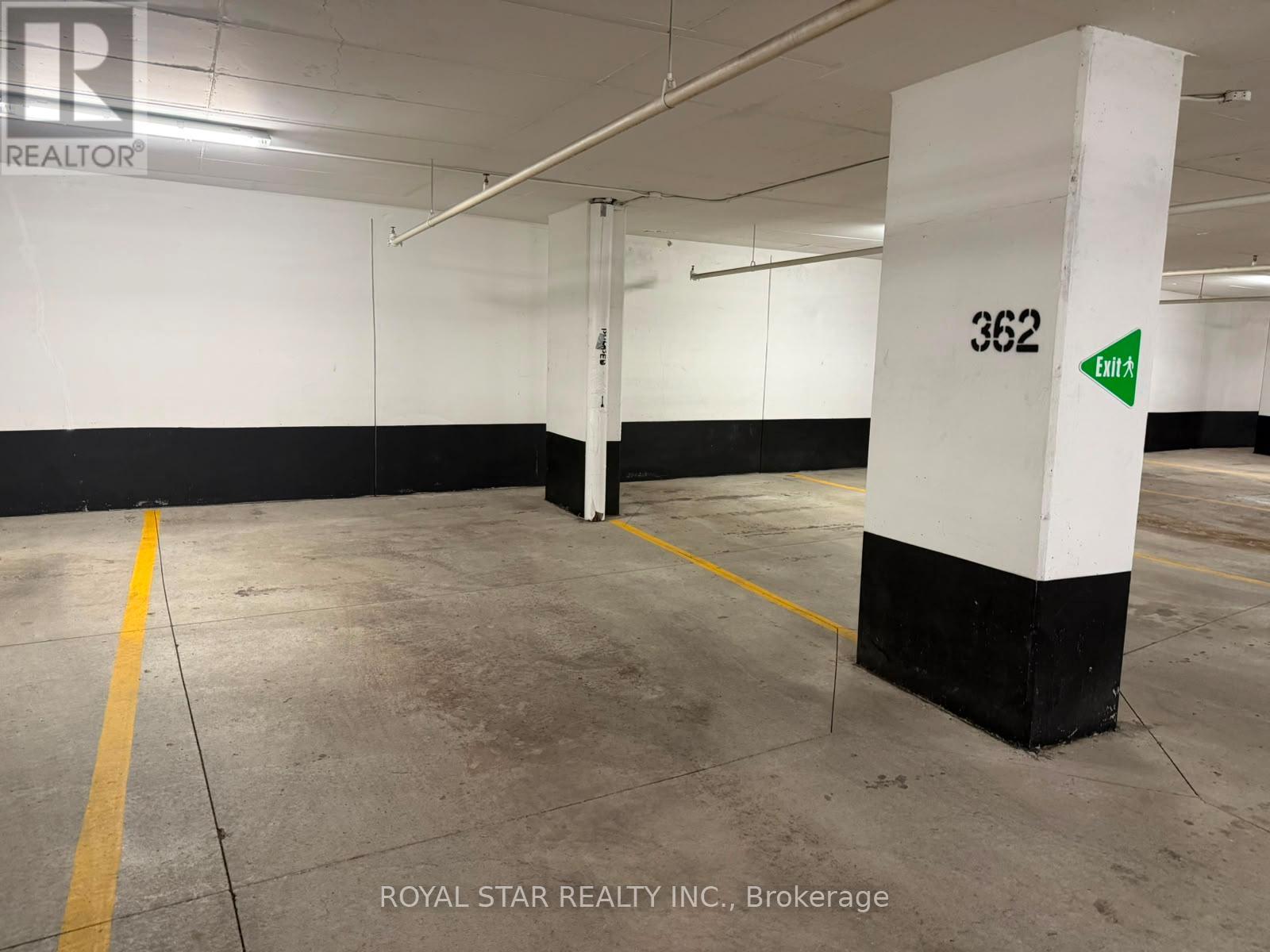 #323 2520 EGLINTON AVENUE W - 19