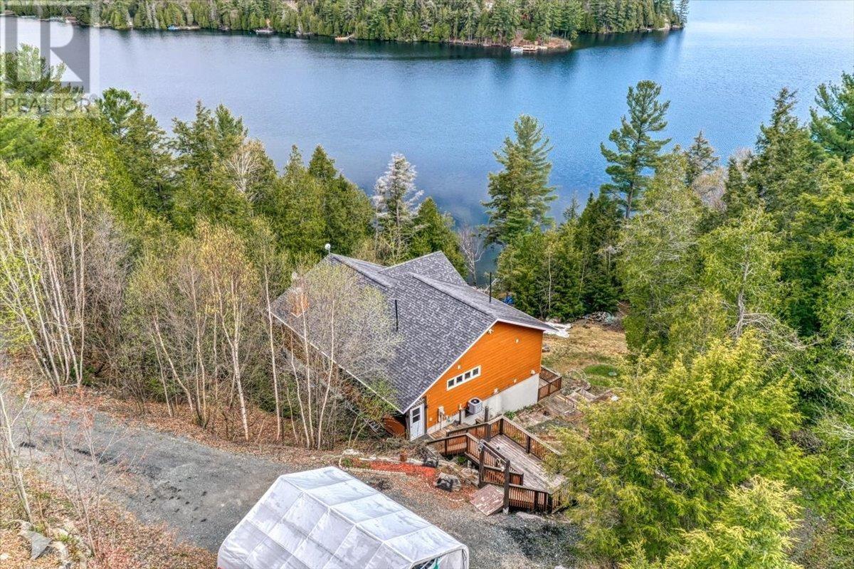 14 EVERGREEN LN - 38