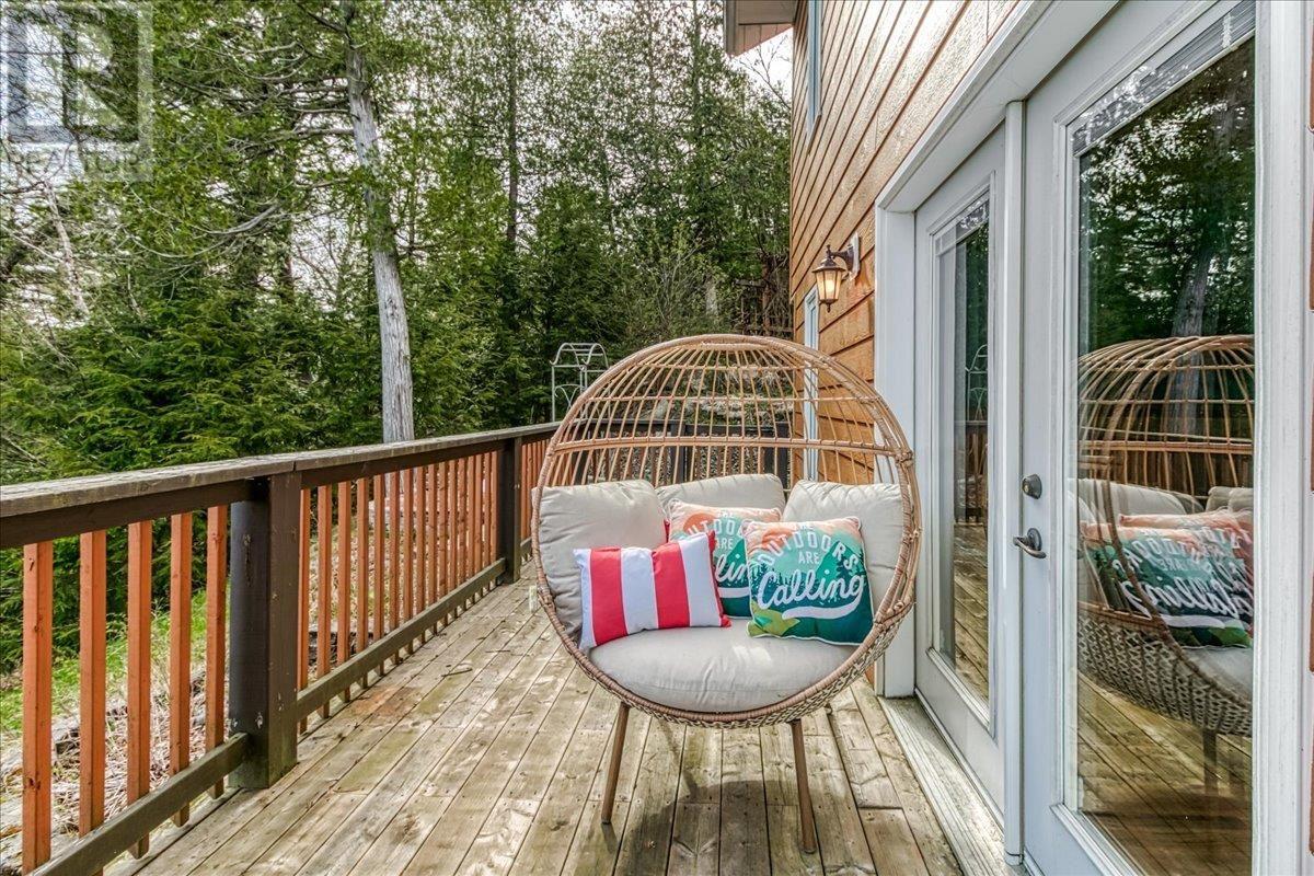 14 EVERGREEN LN - 6