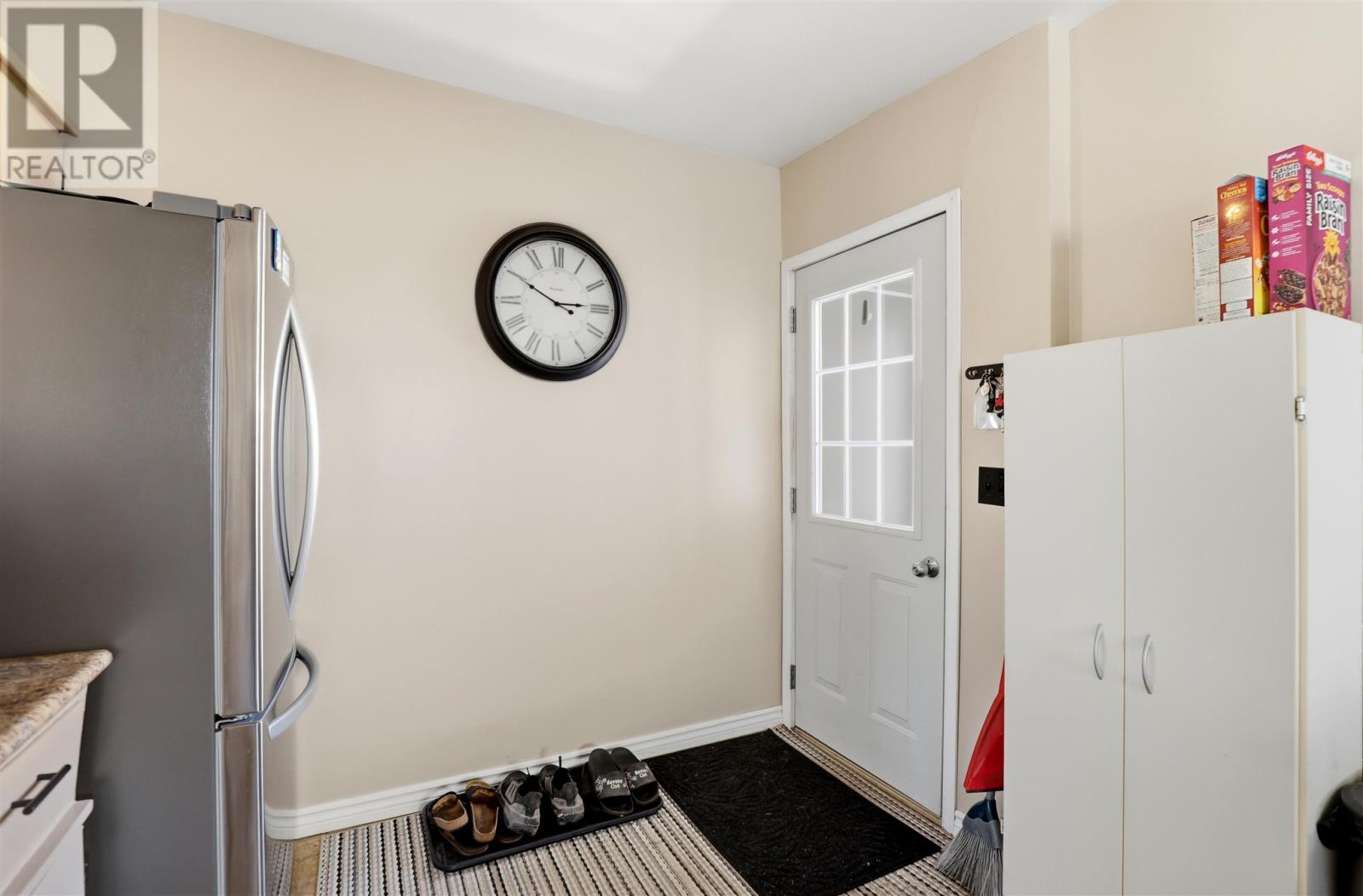 133 Grosvenor AVE - 9