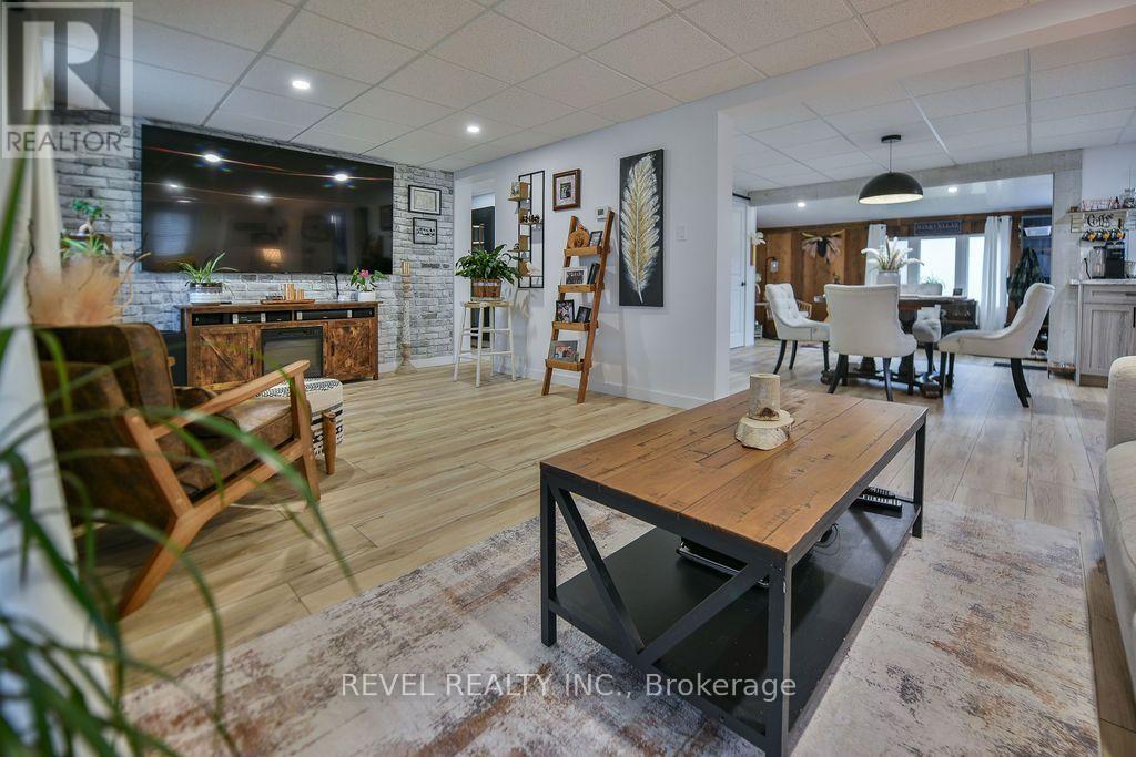 44 HOMESTEAD DRIVE - 14