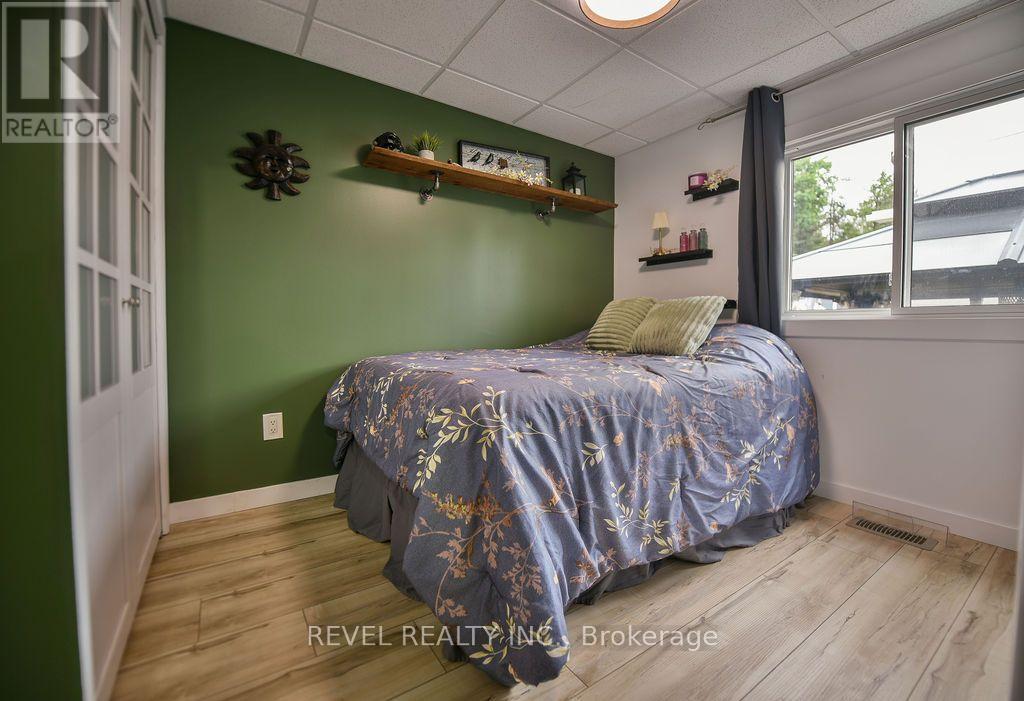 44 HOMESTEAD DRIVE - 20
