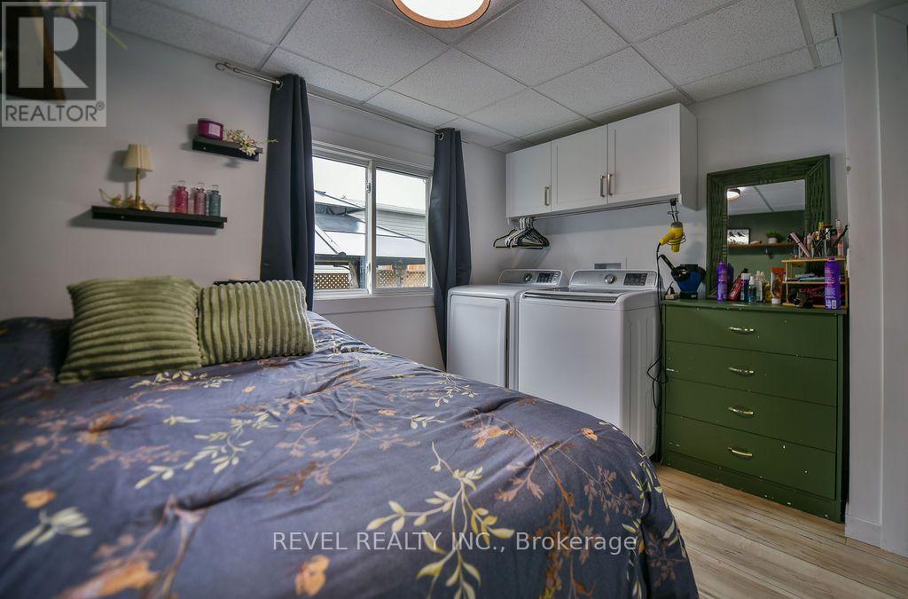 44 HOMESTEAD DRIVE - 21