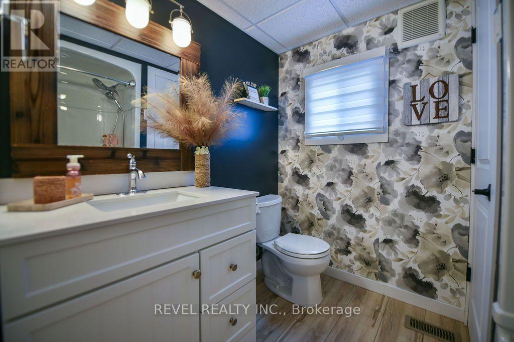 44 HOMESTEAD DRIVE - 23