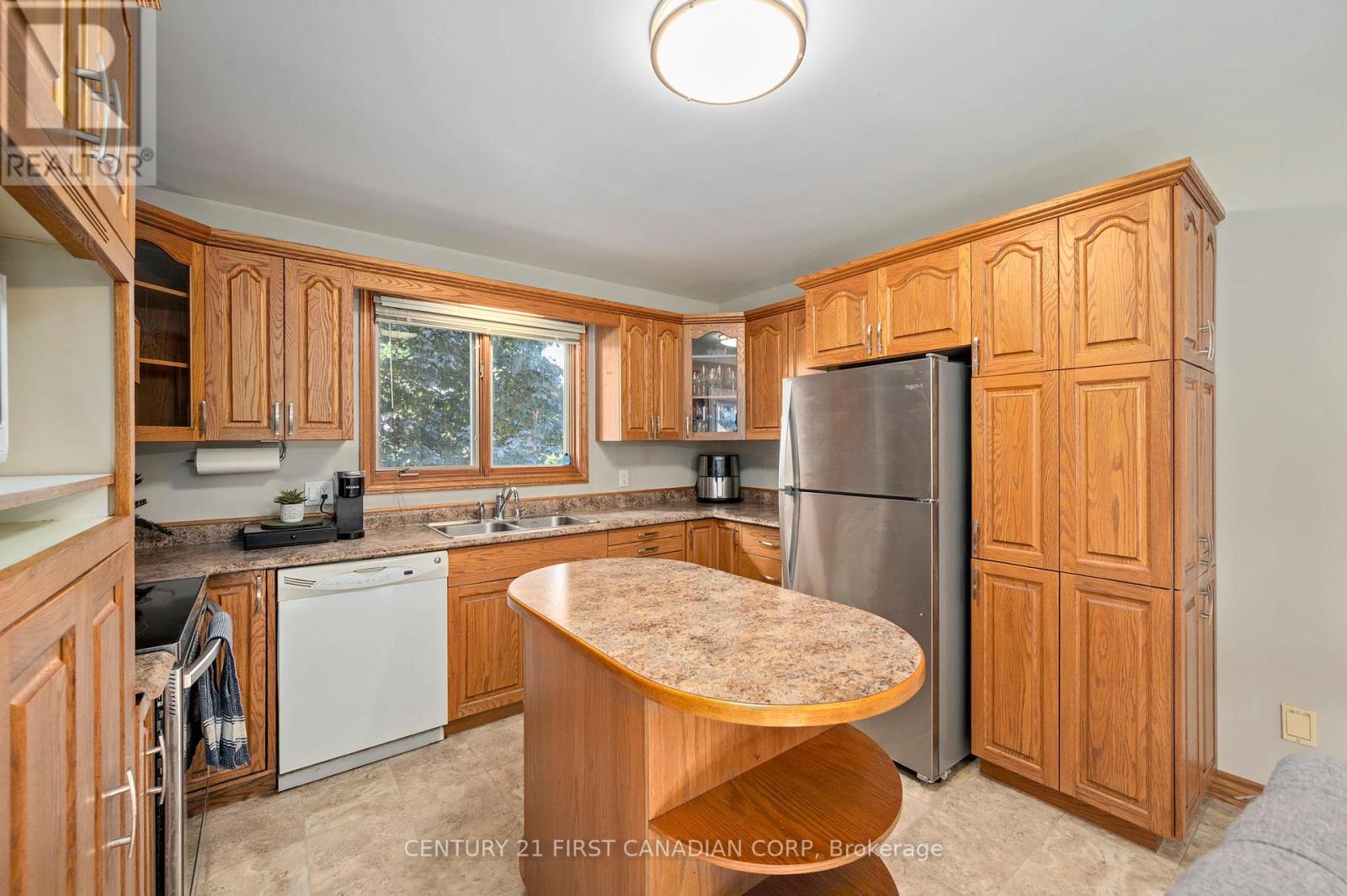 11 WATER STREET - Image 6